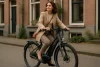 Stijlvol en zorgeloos onderweg met een moderne elektrische damesfiets die bij je past